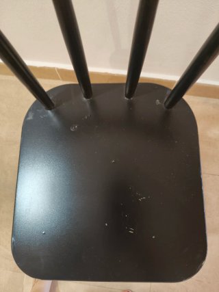 Silla infantil negra Ikea