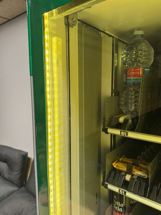 Máquina expendedora JOFEMAR Vision V2 + ascensor