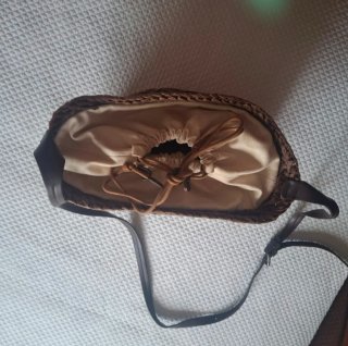 Bolso bandolera rafia Adolfo Domínguez