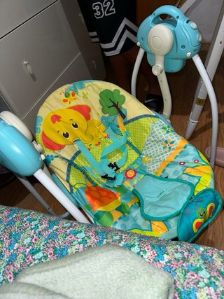 Mecedora para bebé con música Automatico