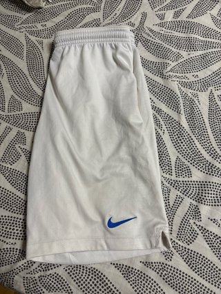 Pantalón Corto Fútbol Brasil Nike.Talla L de niño