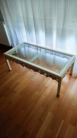 Mesa de centro de cristal y madera