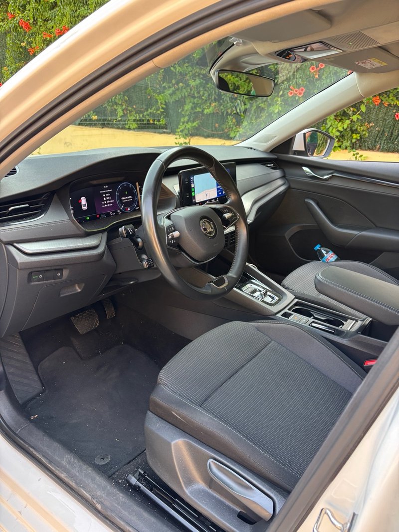 Skoda Octavia 2023 - foto 1
