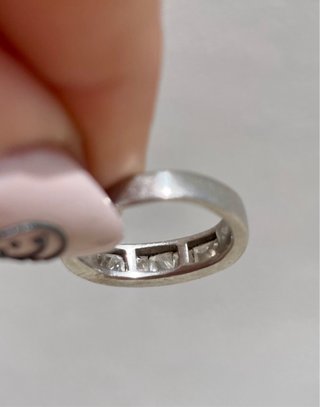 Anillo Platino con 7 Diamantes talla Princesa