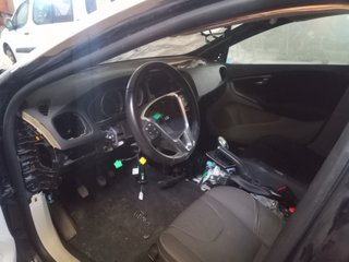 Volvo V40 2014