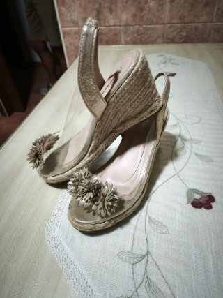 Sandalias Ardara Talla 38 Doradas
