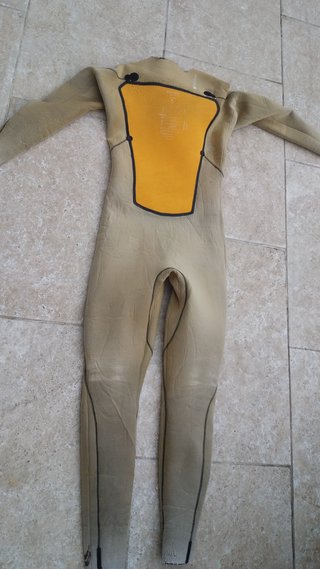Traje de surf Billabong negro