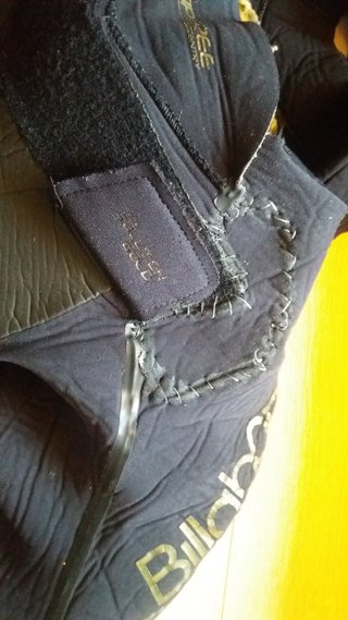 Traje de surf Billabong negro