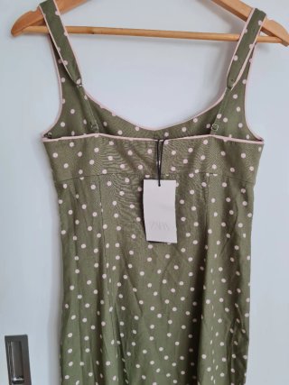 Vestido Zara verde lunares rosa