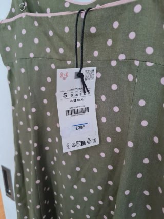 Vestido Zara verde lunares rosa