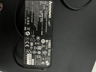 Portátil Lenovo B50-70 Negro + Ratón y Cargador