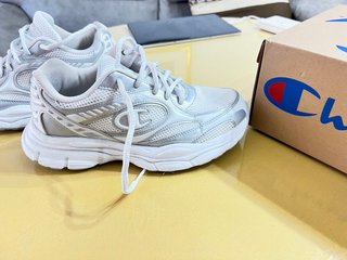 Zapatillas Champion Mujer Plata y Blanco