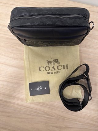 Bolso Coach negro monogramado