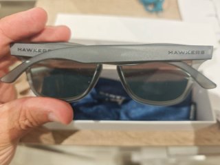 Gafas Hawkers niñ@ color negro y azul.