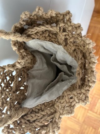 Bolso de macramé con flecos
