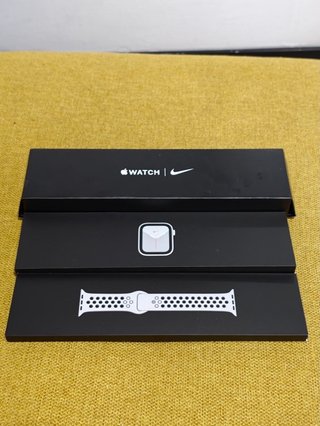 Apple Watch Nike Sport 40mm Gris/Blanco
