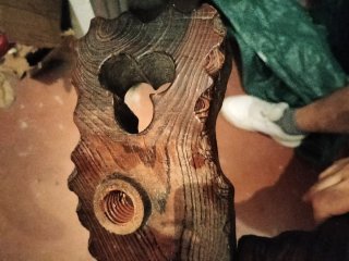 Silla de madera tallada antigua