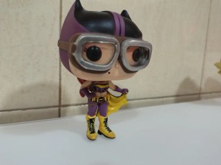 Funko Pop Supergirl y Batgirl