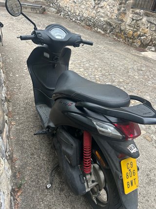 Piaggio Liberty 50cc Scooter Negra