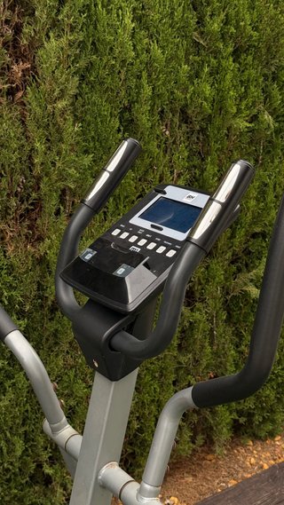 Bicicleta Elíptica BH Fitness
