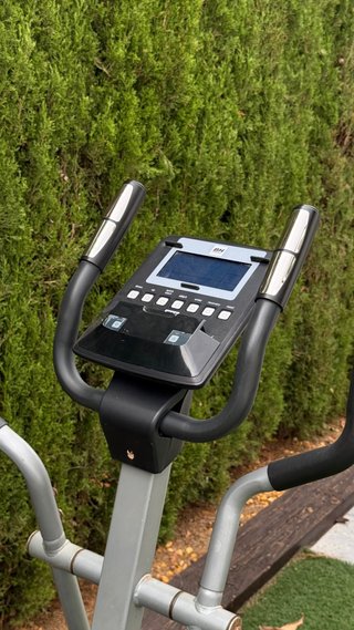 Bicicleta Elíptica BH Fitness