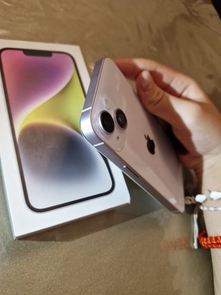 iPhone 14 Morado
