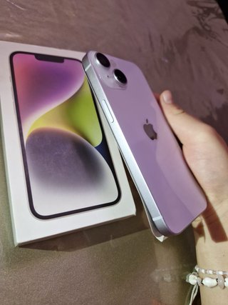 iPhone 14 Morado