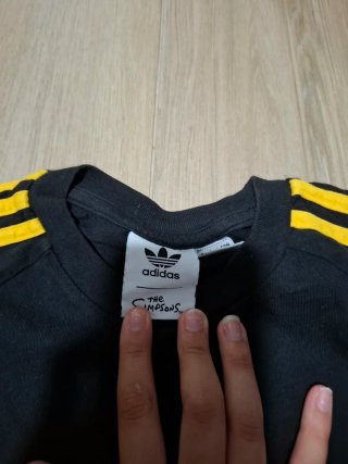 Camiseta Adidas Bart Simpson Negra y Amarilla
