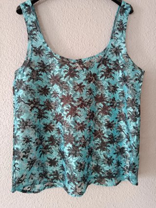 Top encaje floral azul y negro T.M