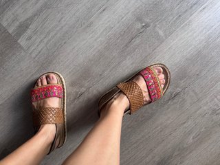 Sandalias Cuero Boho Étnicas Marrón y Rosa