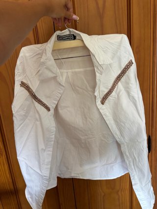 Camisa JOY COUTURE blanca con detalles