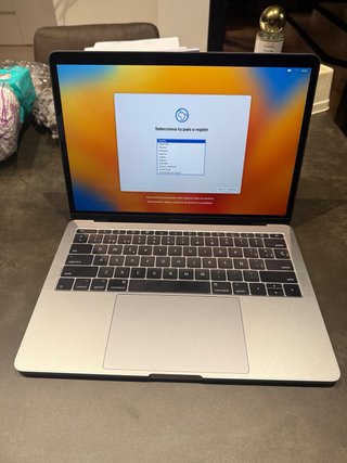 MacBook Pro 13” 2017 | i5 | 8GB | 128GB SSD