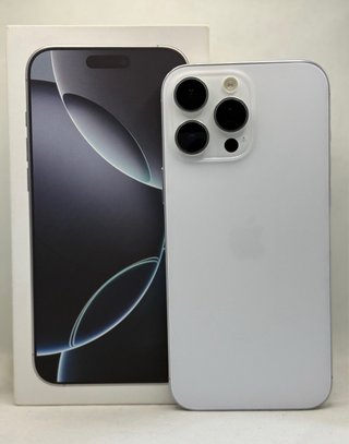 iPhone 16 Pro Max