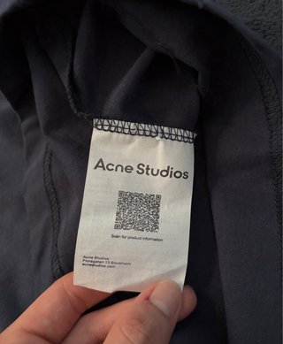 Acne Studios Camiseta Manga Larga Stockholm 1996