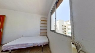 Piso en venta en L´Amistat en Valencia