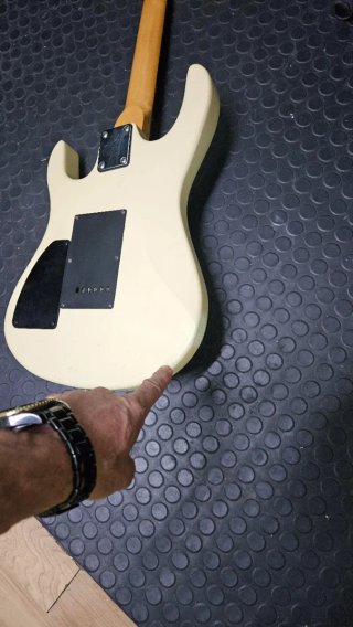 Guitarra Superstrat Keiper