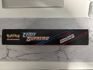 Caja Pokémon Colección Premium Zamazenta
