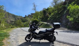 Zontes 368G Maxi Scooter Negra