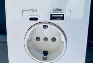 Enchufe Pared USB-C y USB-A