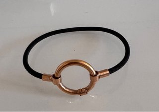 Pulsera Tous Aro Negra y Dorada