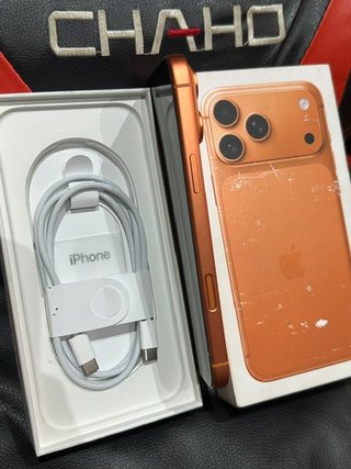 iPhone 17 Pro Max Naranja