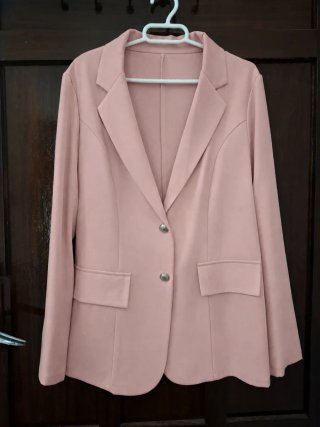 Chaqueta rosa elegante