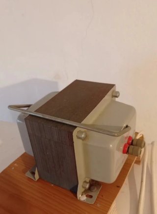 Transformador Corriente 125-220V 2500W