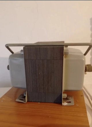 Transformador Corriente 125-220V 2500W