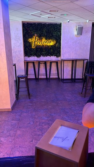 Cafeteria / Pub