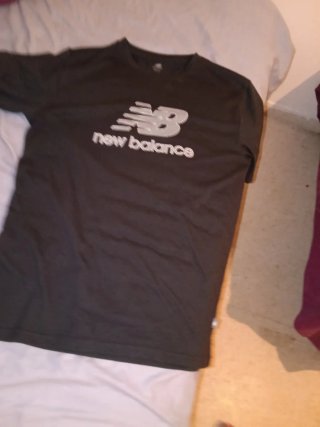 Camiseta New Balance Negra