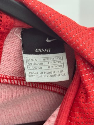 Sudadera Nike Dri-FIT Roja Talla S