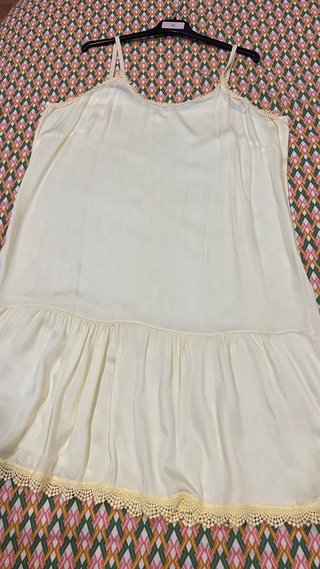 Vestido lencero amarillo T.40/42