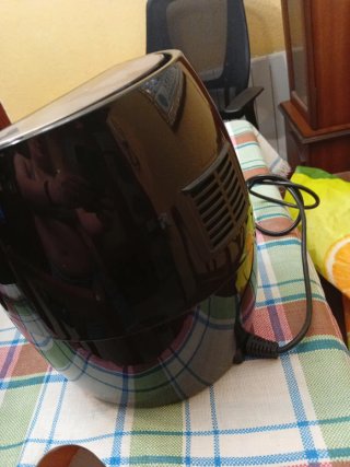 Freidora de aire negra