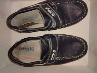 Lote de zapatos, deportivas y chanclas talla 35-37